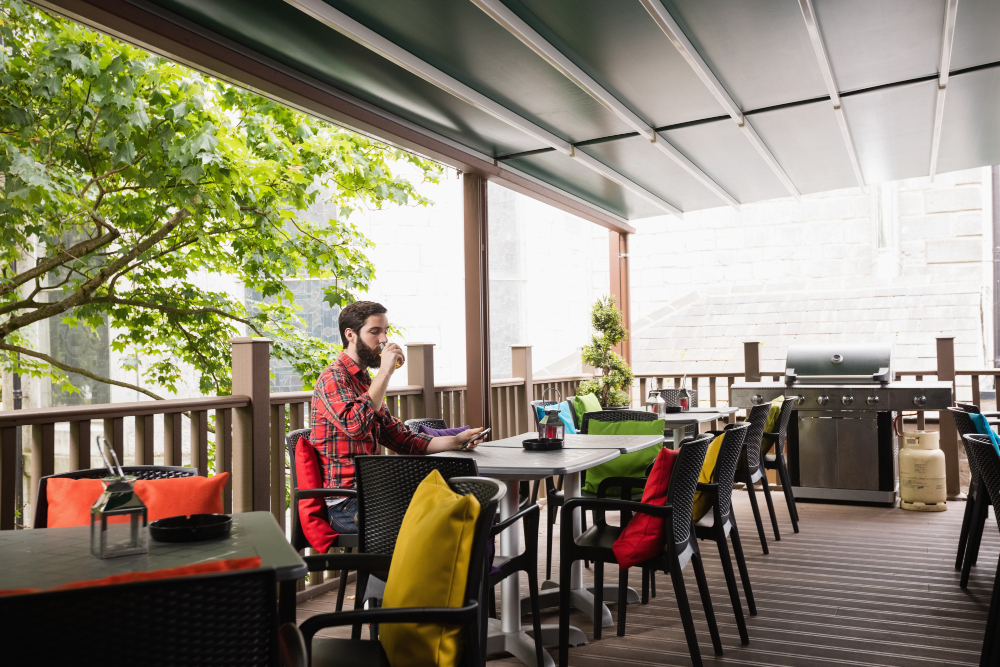 Review Lengkap Rooftop Cafe Sukabumi Fresh Hotel